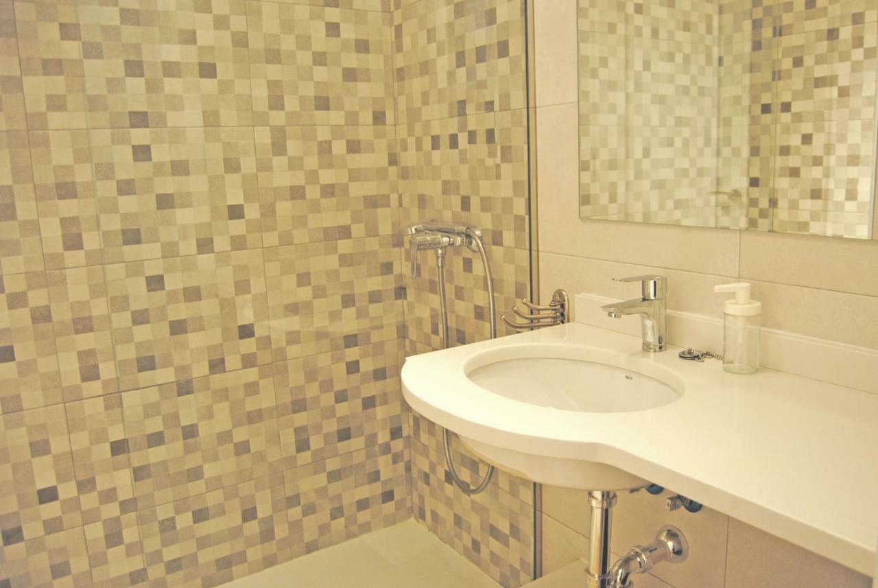 Recently Refurbished Apartment With Sea Views. Fuengirola Bagian luar foto