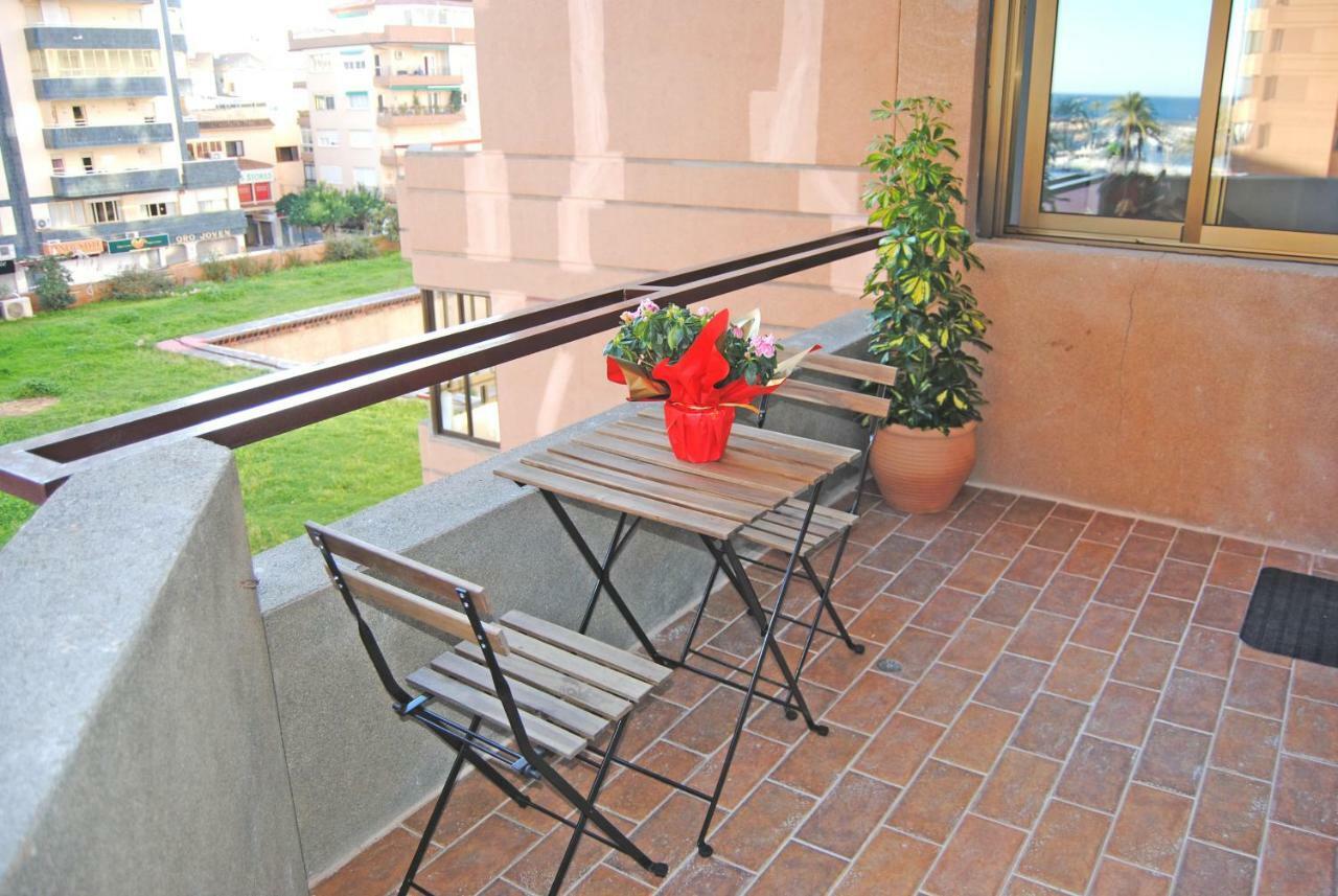 Recently Refurbished Apartment With Sea Views. Fuengirola Bagian luar foto