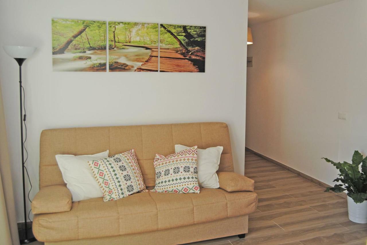 Recently Refurbished Apartment With Sea Views. Fuengirola Bagian luar foto